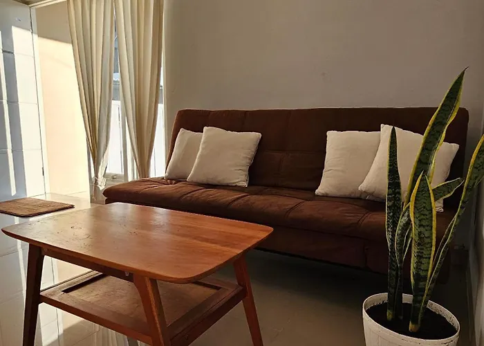 Kanaka Stylish With Bathtub *